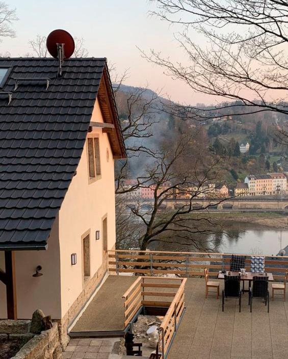 Luxusboofe - Ferienhaus Am Lilienstein Konigstein an der Elbe Exterior photo